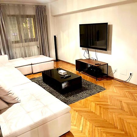 Romana 100 Sqm Deluxe Apartament Bukarest Exteriör bild